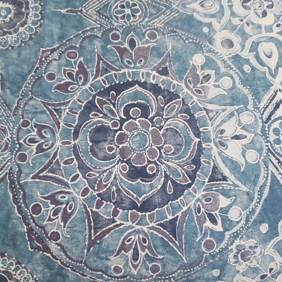 Pottery Barn Medallion Duvet Cover With Shams - Picture 4 of 8